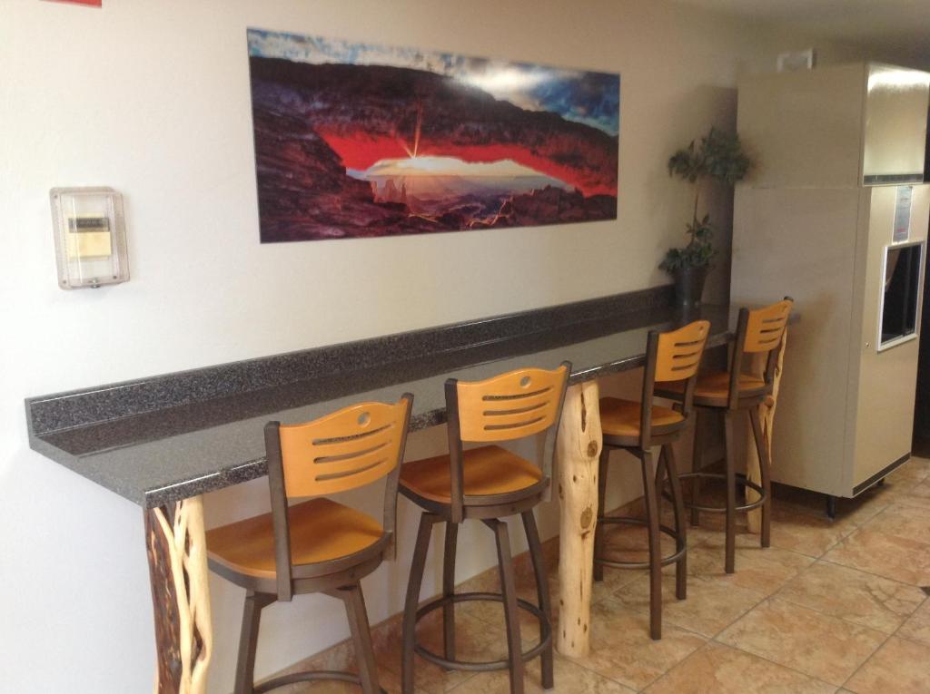 Inn At The Canyons 몬티첼로 외부 사진