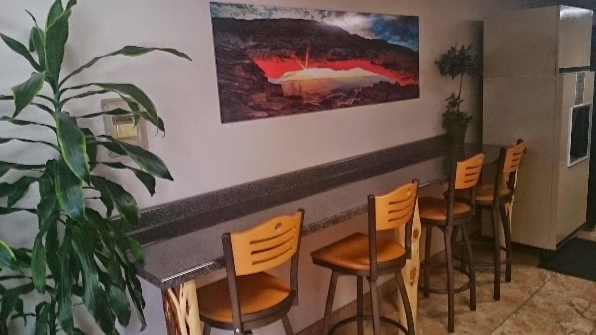 Inn At The Canyons 몬티첼로 외부 사진